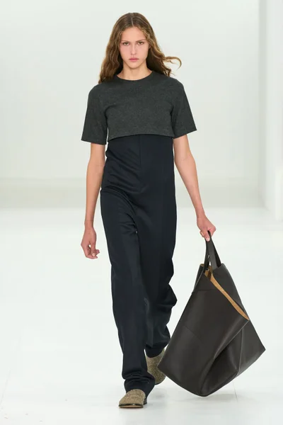 Look 47